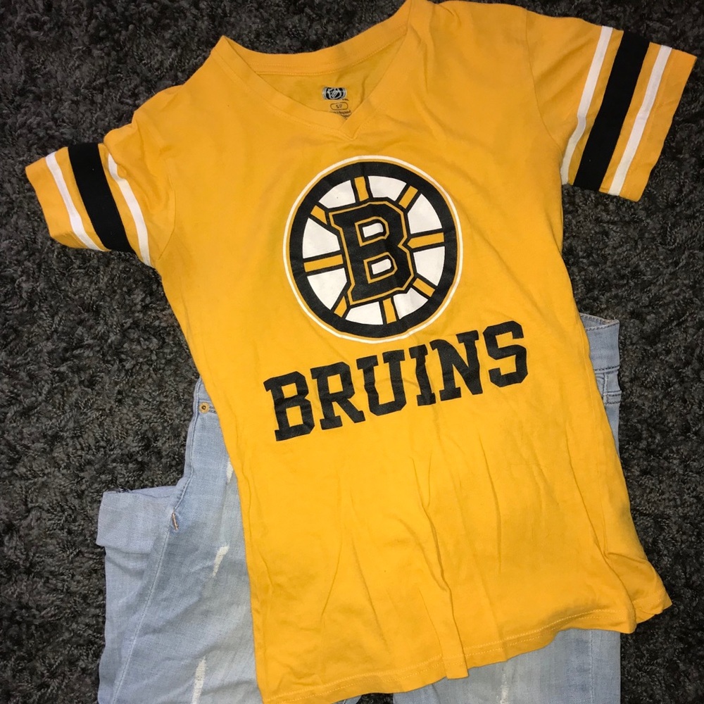 Women’s Boston Bruins T shirt